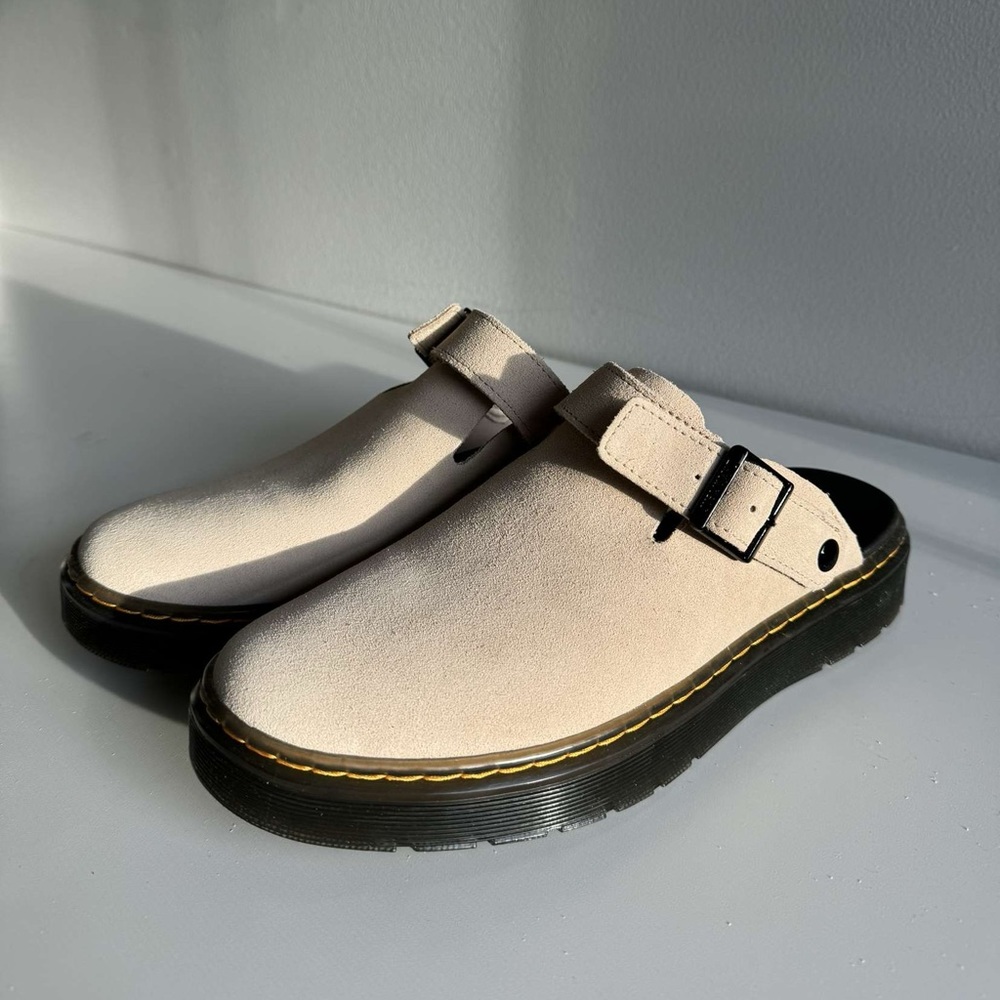 BRAND NEW doc marten men’s suede clogs